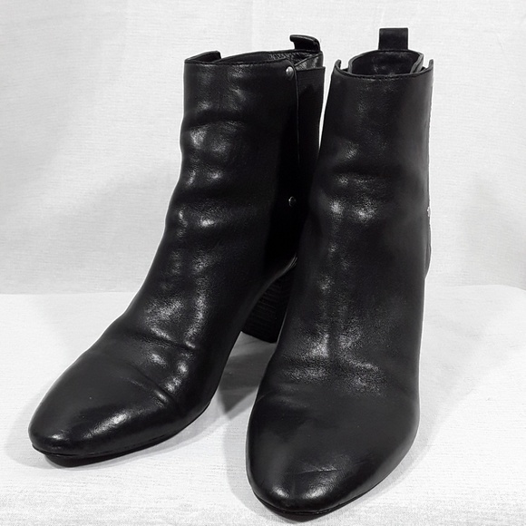 DKNY black leather heel boots - Picture 2 of 8